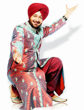 Celebrity Malkit Singh Dancing
