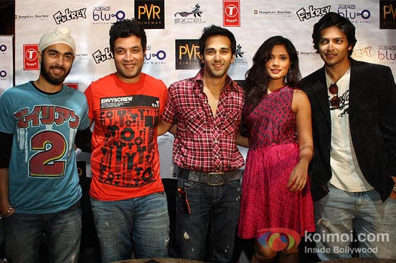 Manjot Singh With Varun,Pulkit,Richa Chadda And Ali Fazal