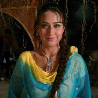 Actress Manni Boparai