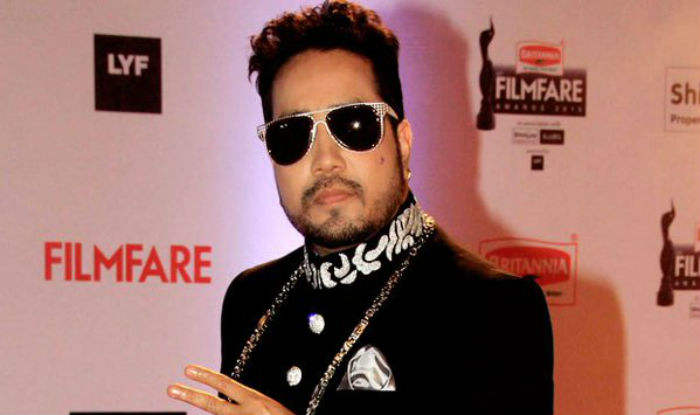 Mika Singh At Filmfare Award