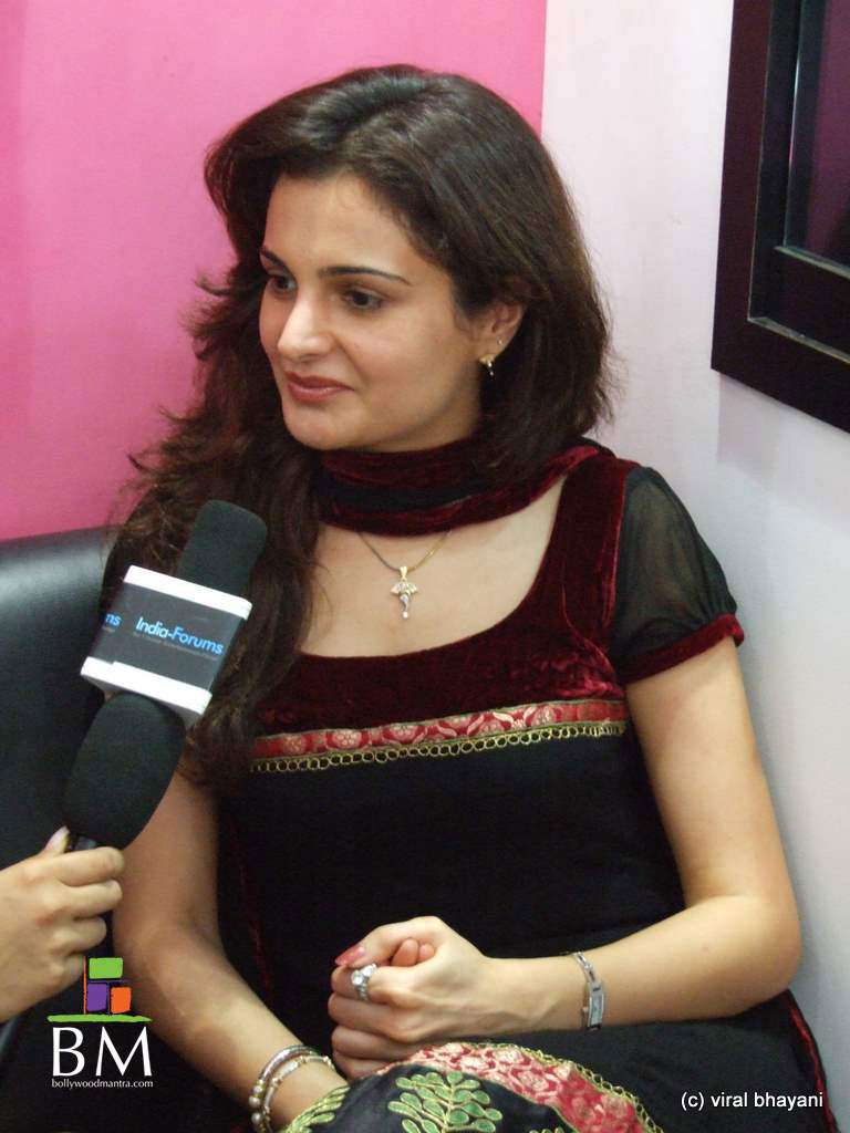 Punjabi Film Actress Monica Bedi