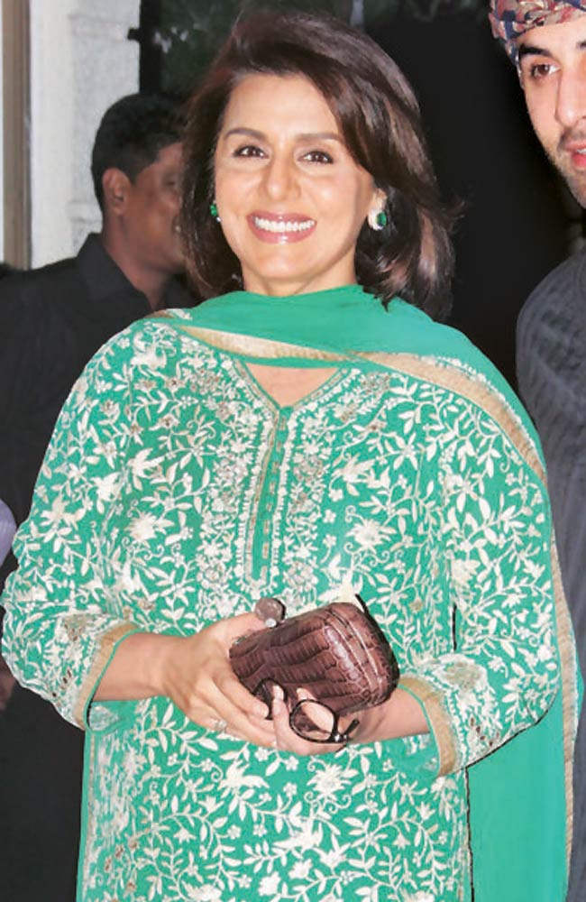 Neetu Singh Wearing Green Dress