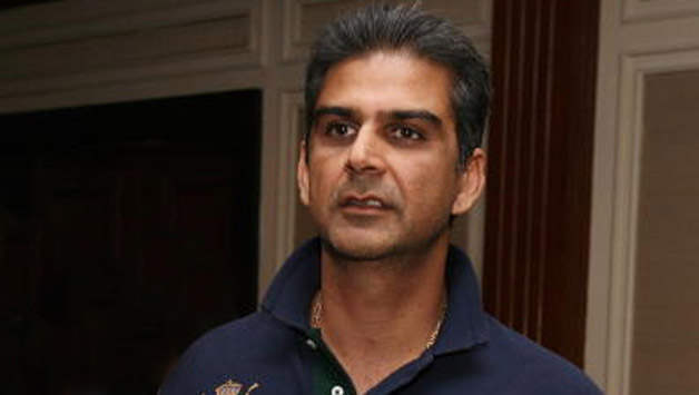 Nikhil Chopra In Blue Tshirt