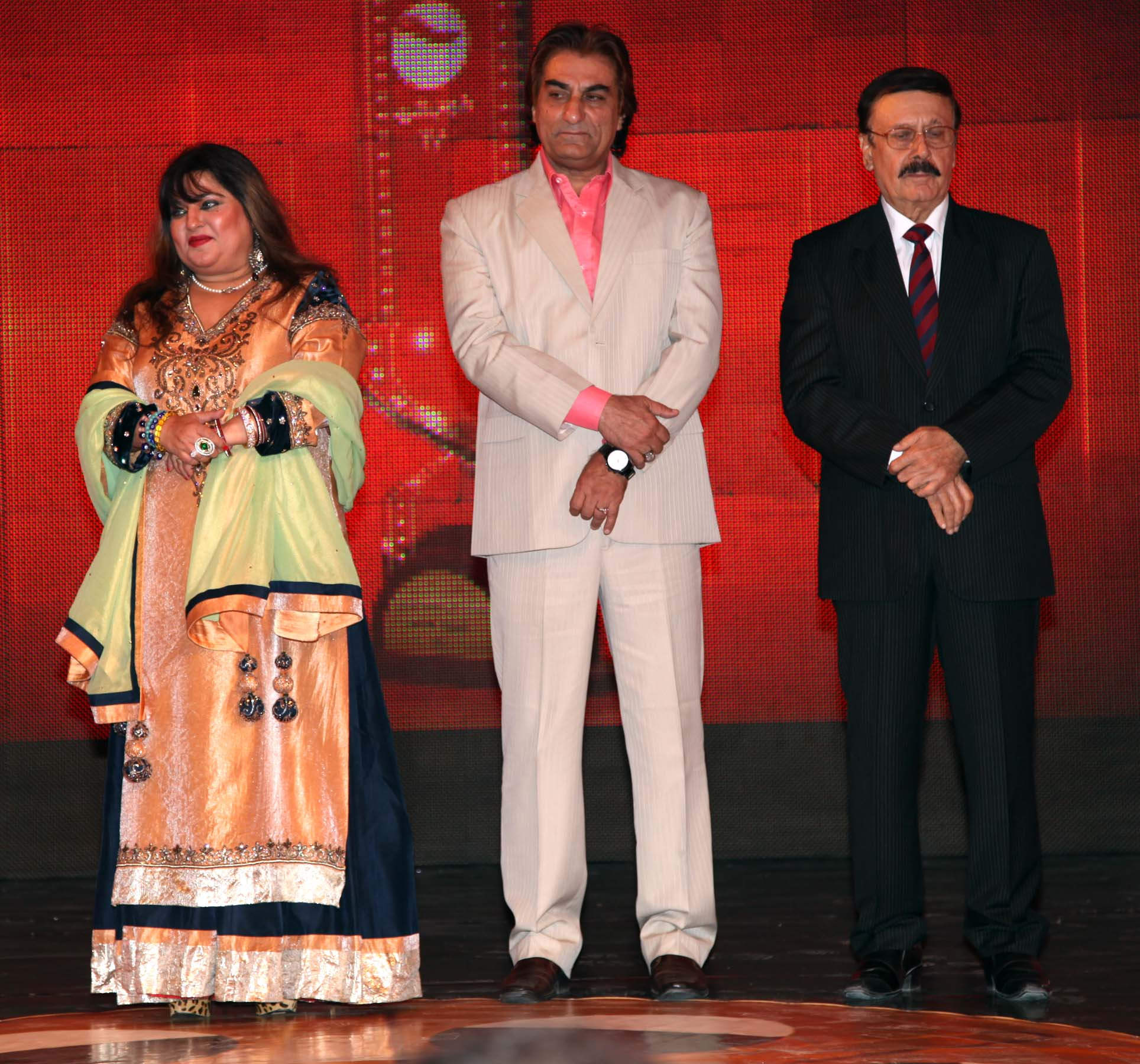 Dolly Bindra ,Ali Khan  And Parikshet Sahnii