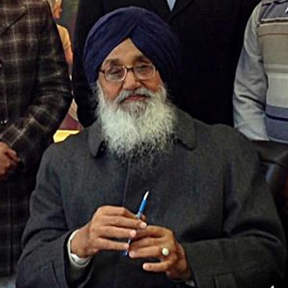 Parkash Singh Badal Holding Pen