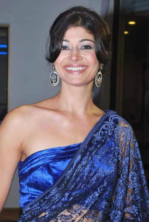 Pooja Batra Wearing Blue Sarhi