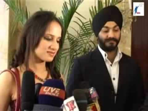 Pooja Tondon With Media