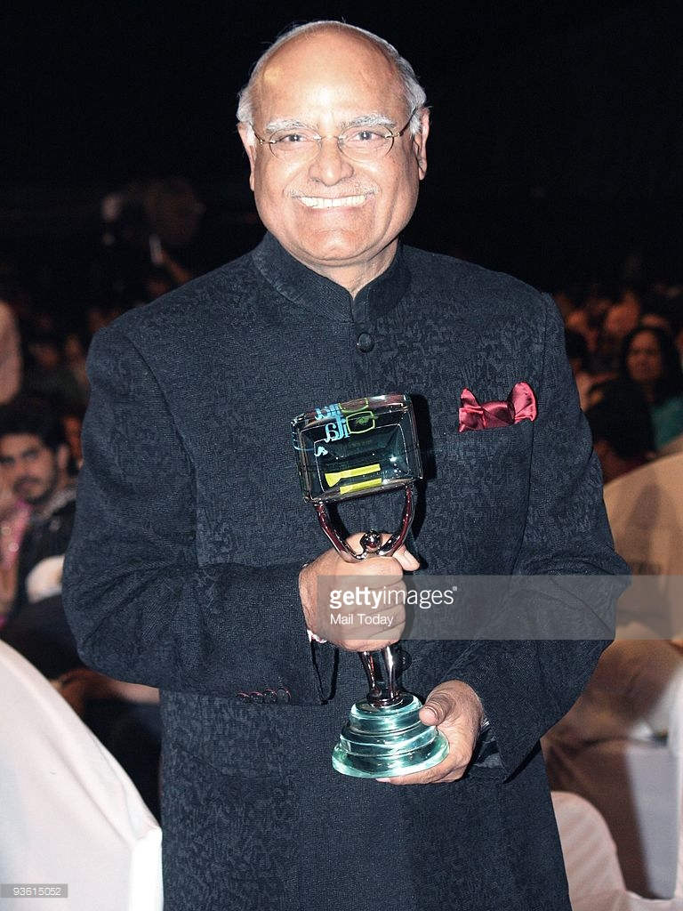 Prabhu Chawla Holding Award