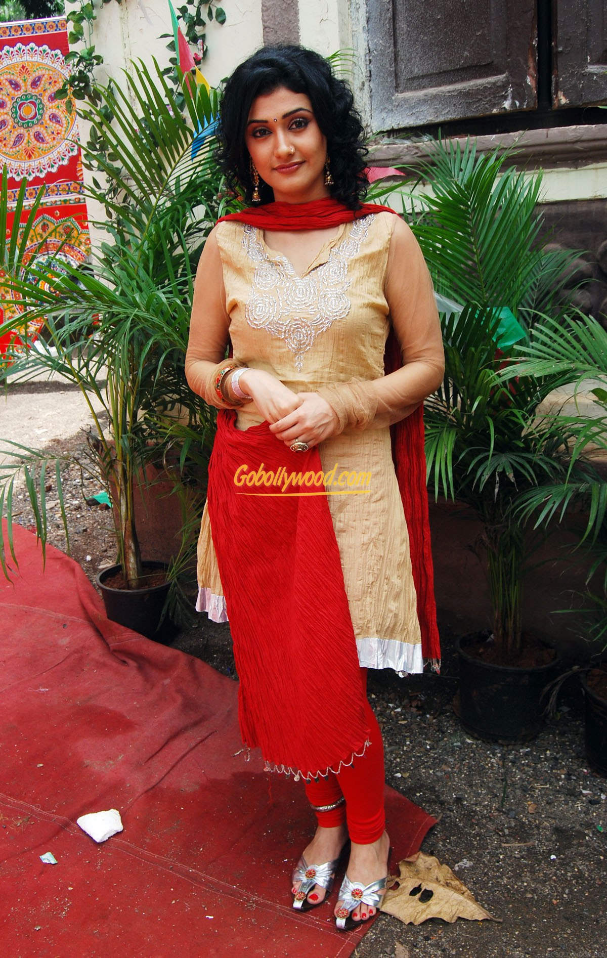 Punjabi Actress Ragini Khanna