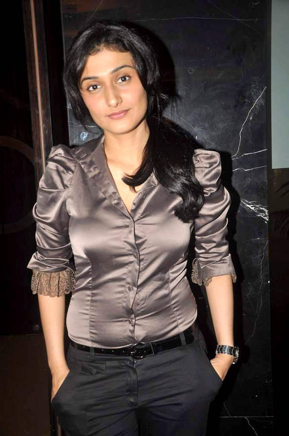 Ragini Khanna  In Grey Shirt And Black Trouser