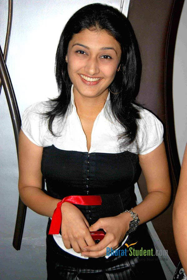 Ragini Khanna Lovely Smile