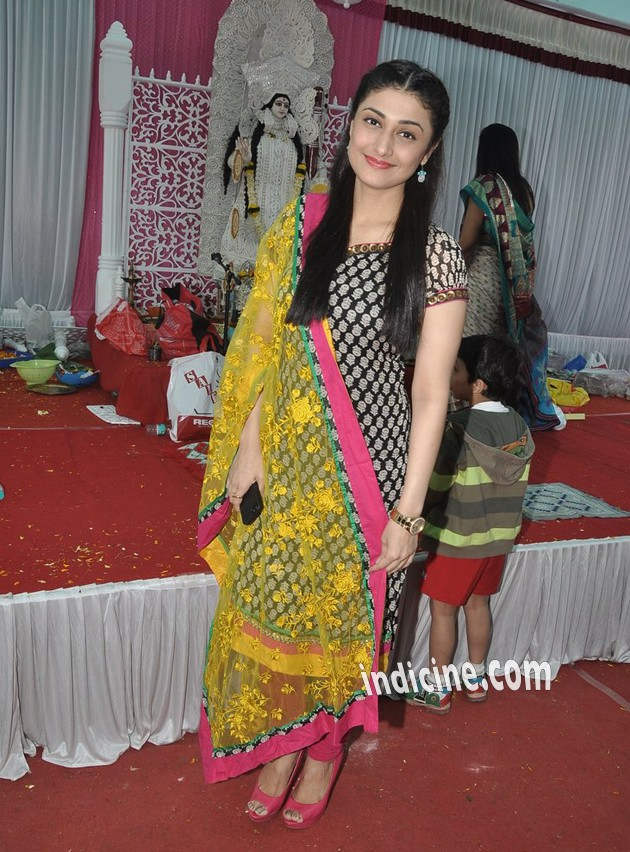 Ragini Khanna Wearing Suit