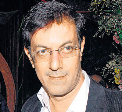 Actor Rajat Kapoor Wearing Spex