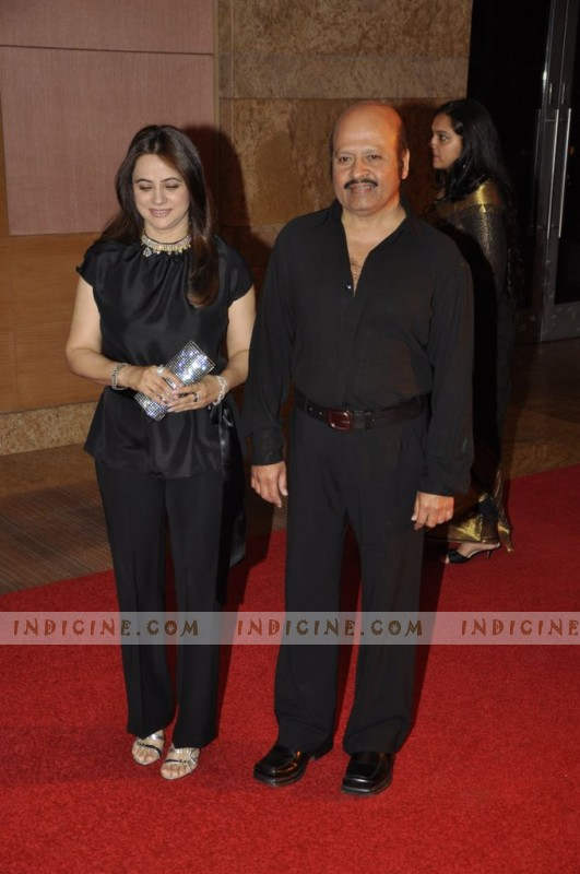 Rajesh Roshan With His Wife On Red Carpet