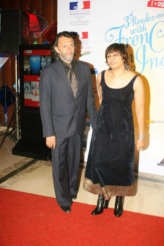 Rakeysh Omprakash Mehra With His Wife