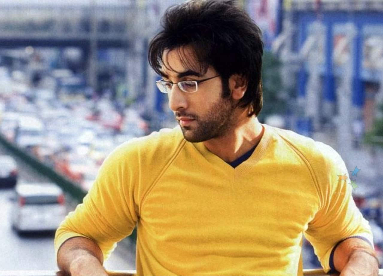 Ranbir Kapoor Wearing Yellow T Shirt