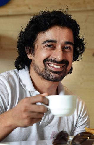Rannvijay Singh Holding Cup