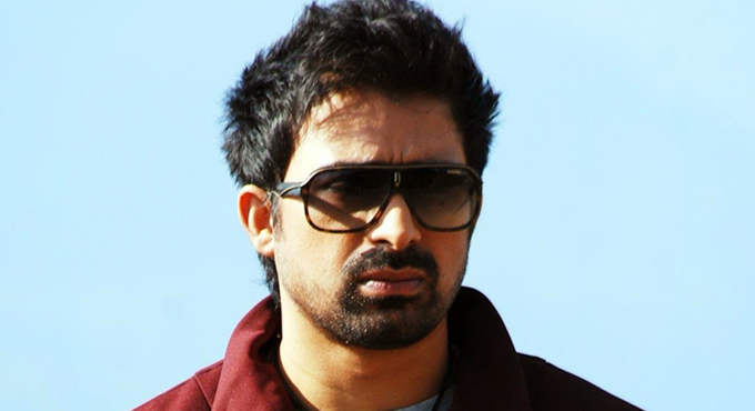 Rannvijay Singh Wearing Sunglasses