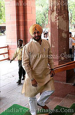 Congress Leader Ravneet Singh