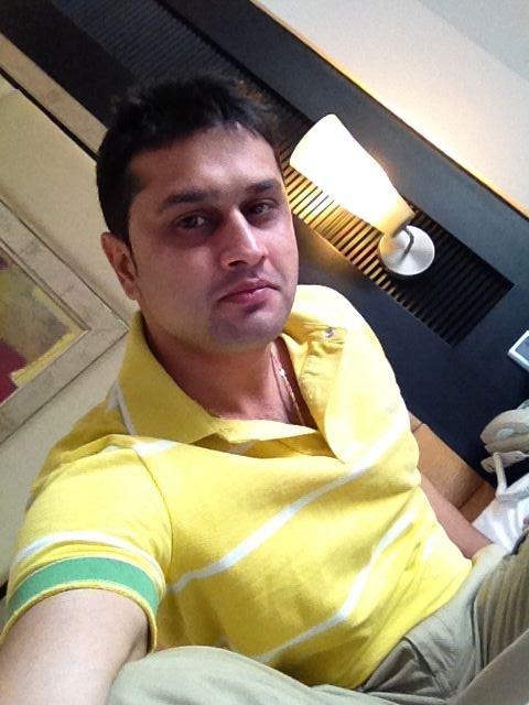 Roshan Prince In Yellow T Shirt