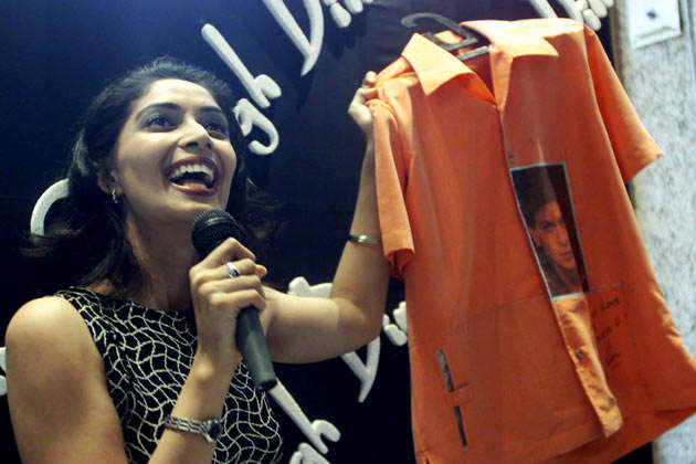 Ruby Bhatia Showing Shirt
