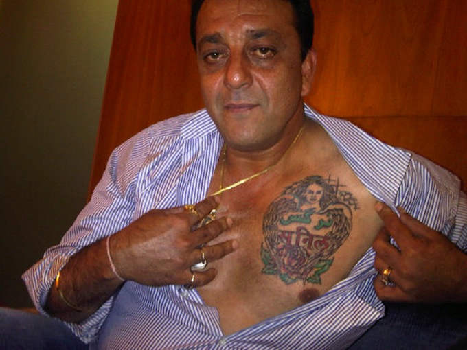 Sanjay Dutt Showing Tattoo