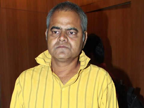 Sanjay Mishra In Yellow Shirt