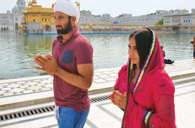 Sardara Singh And His Wife At Golden Temple