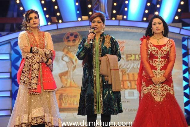 Raveena Tondon And Rajiee Shinde And Savita Bhatti