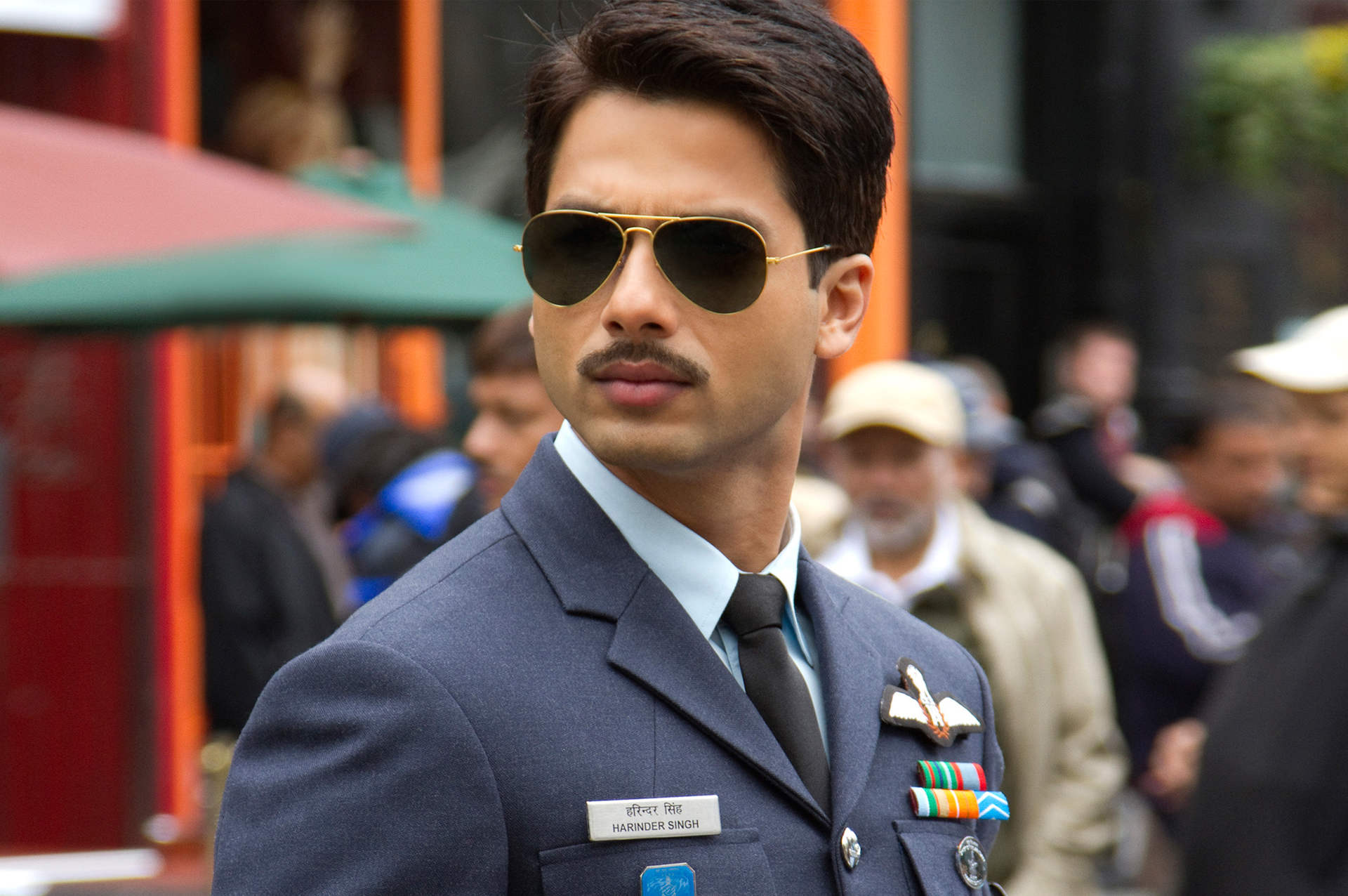 Shahid Kapoor As Officer