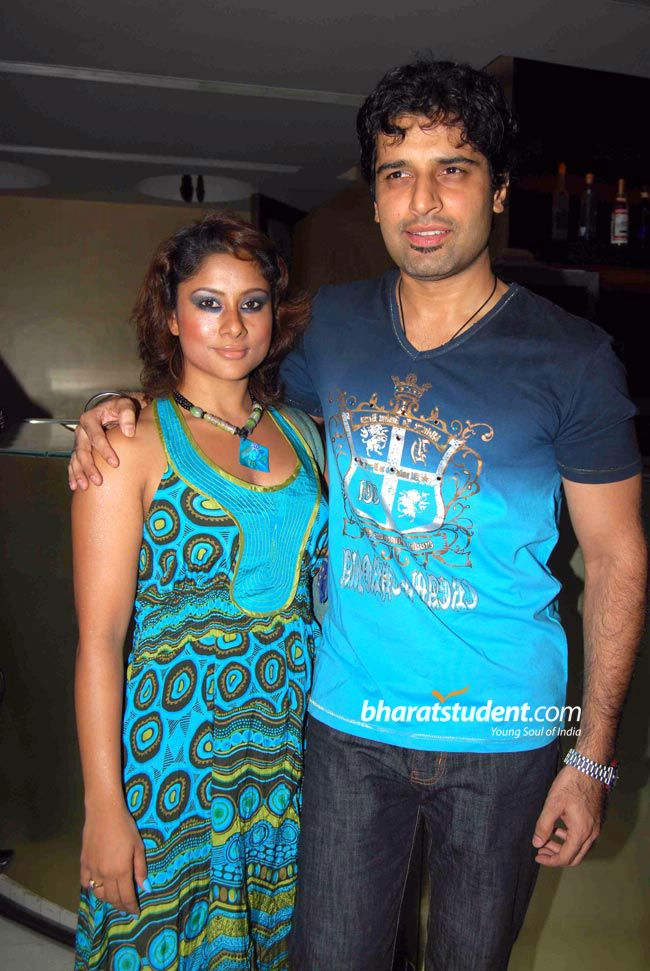 Shakti With His Wife Sai