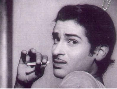 Shammi Kapoor Doing Smoking