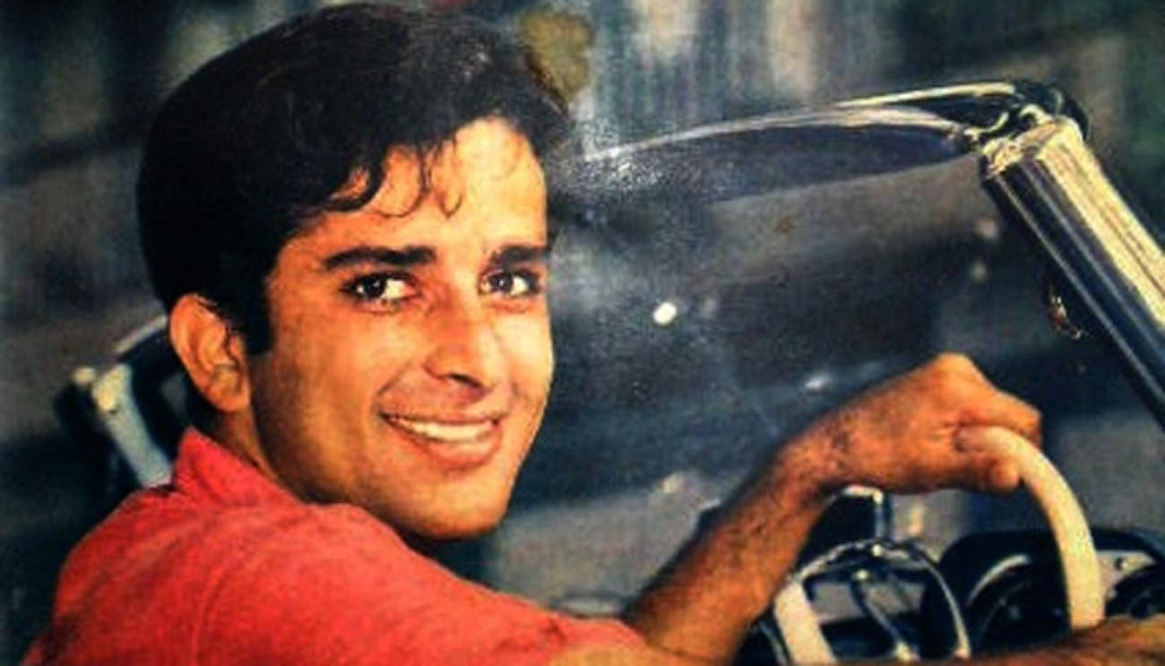 Shashi Kapoor Driving Car