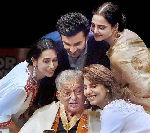 Shashi Kapoor With Family