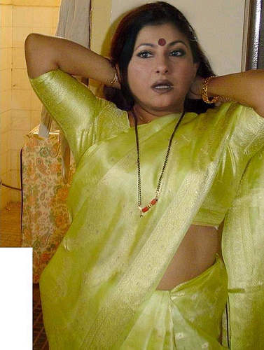 Smita Wearing Green Saree