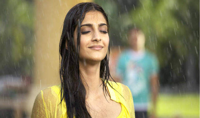 Sonam Kapoor In Rain