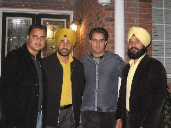 Soni Pabla With His Friends