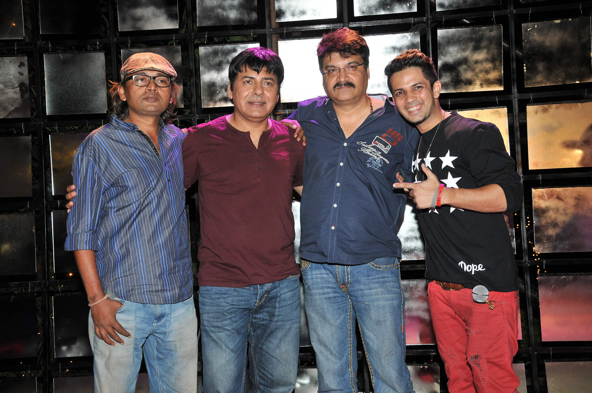 Sudesh With Pradeep,Manoj And Mudassar