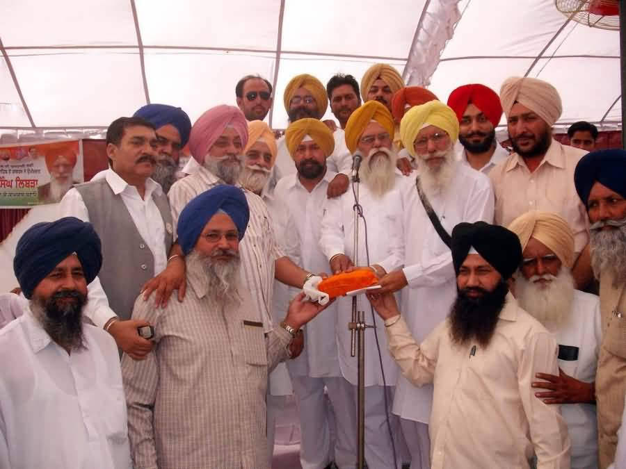 Sukhdev Singh Libra With His Party Members