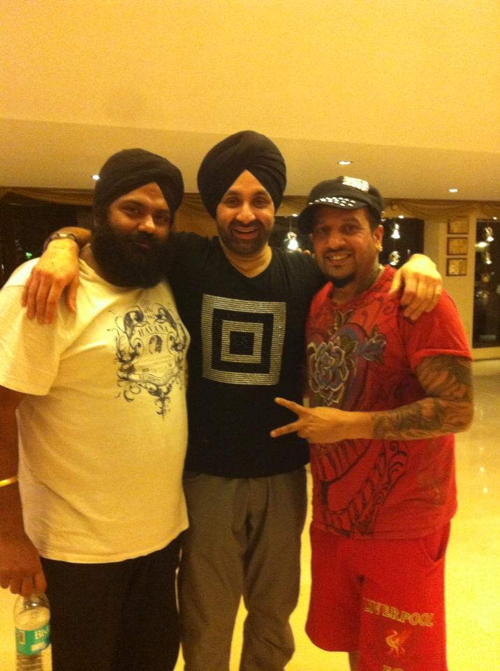 Sukhshinder And Jazzy B With Friend