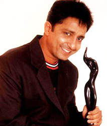 Sukhwinder Singh With Filmfare Trophy