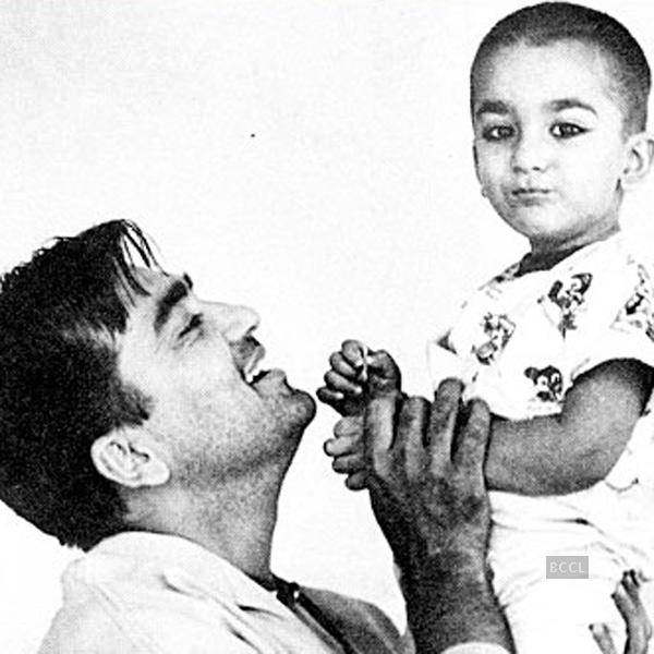 Sunil Dutt With Little Sanjay Dutt