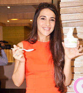 Tara Sharma Holding Icecream