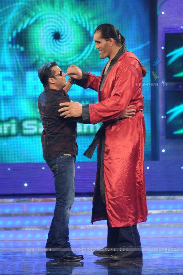 Great Khali Dancing With Salman Khan