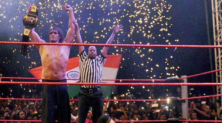 Great Khali Showing His Title