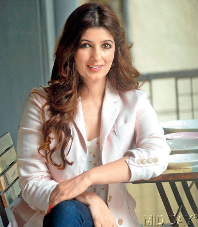 Twinkle Khanna Looking Spectacular