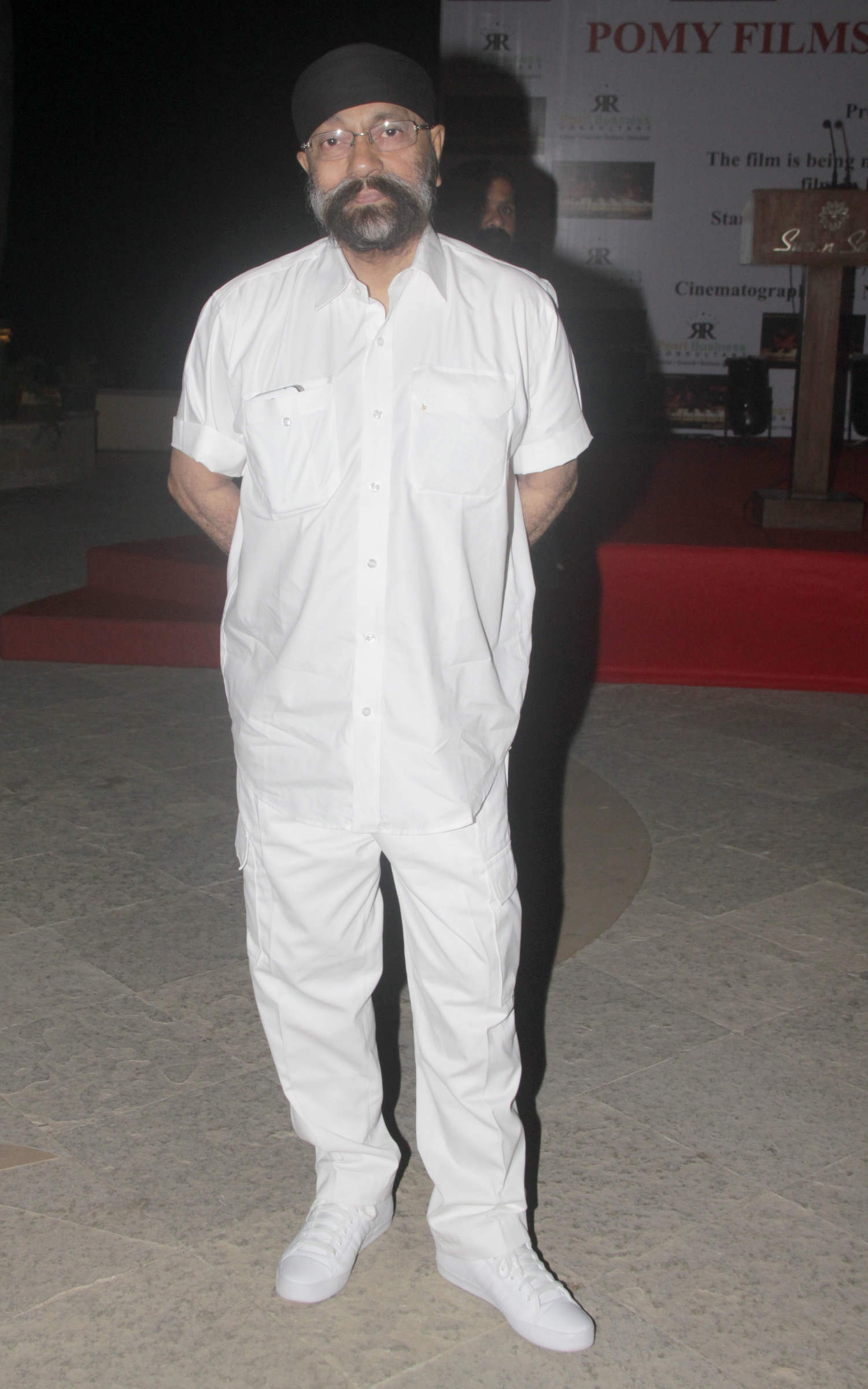 Uttam Singh Wearing White Shirt And Pant