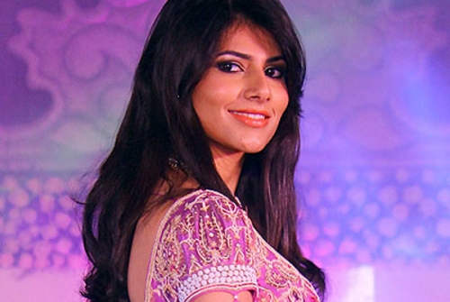 Vanya Mishra Looking Pretty