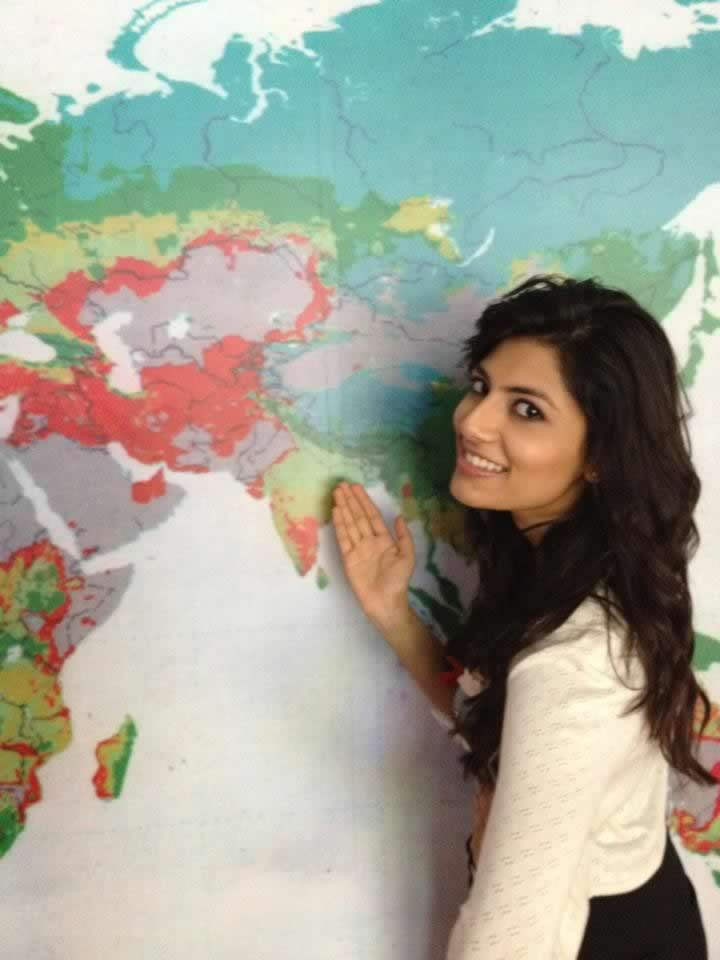 Vanya Mishra Showing India's Map