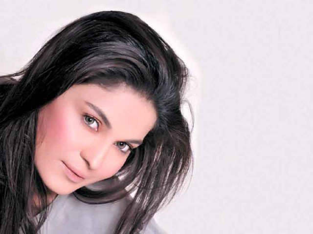 Veena Malik Looking Beautiful